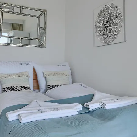 Perlowy Z Bezposrednim Widokiem Na Morze- Nadmorski Luksus Apartamento